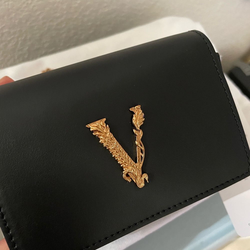 New Versace wallet chain